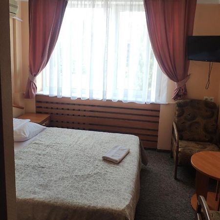 Druzhba Service Hotel Kijów Zewnętrze zdjęcie