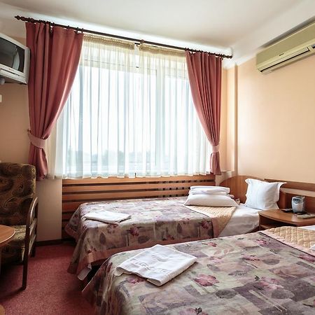 Druzhba Service Hotel Kijów Zewnętrze zdjęcie
