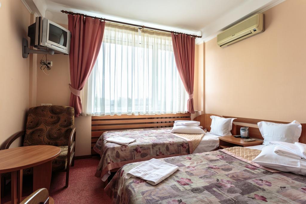 Druzhba Service Hotel Kijów Zewnętrze zdjęcie